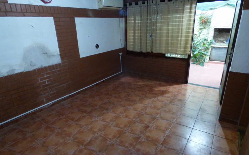 Casa en planta baja – Pje. Manuel de Falla 3900 (RESERVADA)